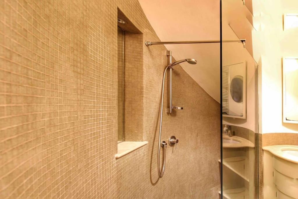 Cozy Studio Flat In Trastevere By Yourhost Rome Exterior photo
